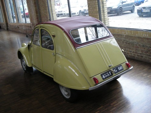 Citroen 2CV_8jpg